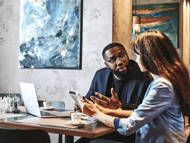 Professional advisor and client in a one-on-one conversation